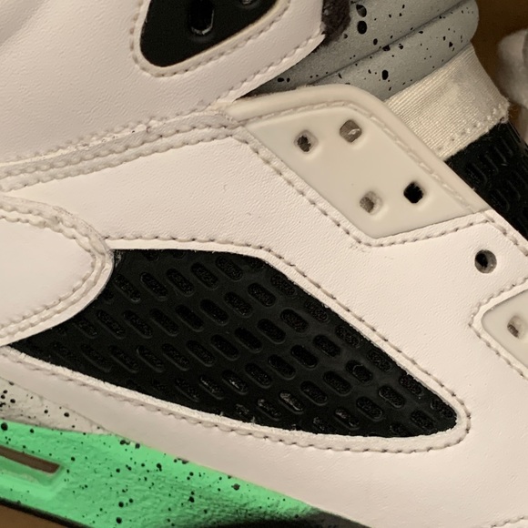 Boys Air Jordan 5 Retro - Picture 7 of 8